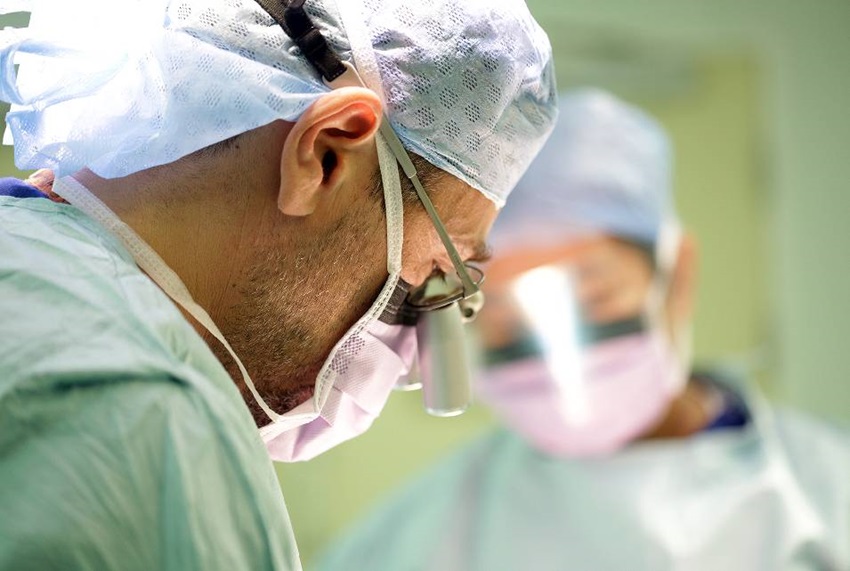 Find a neurosurgery consultant
