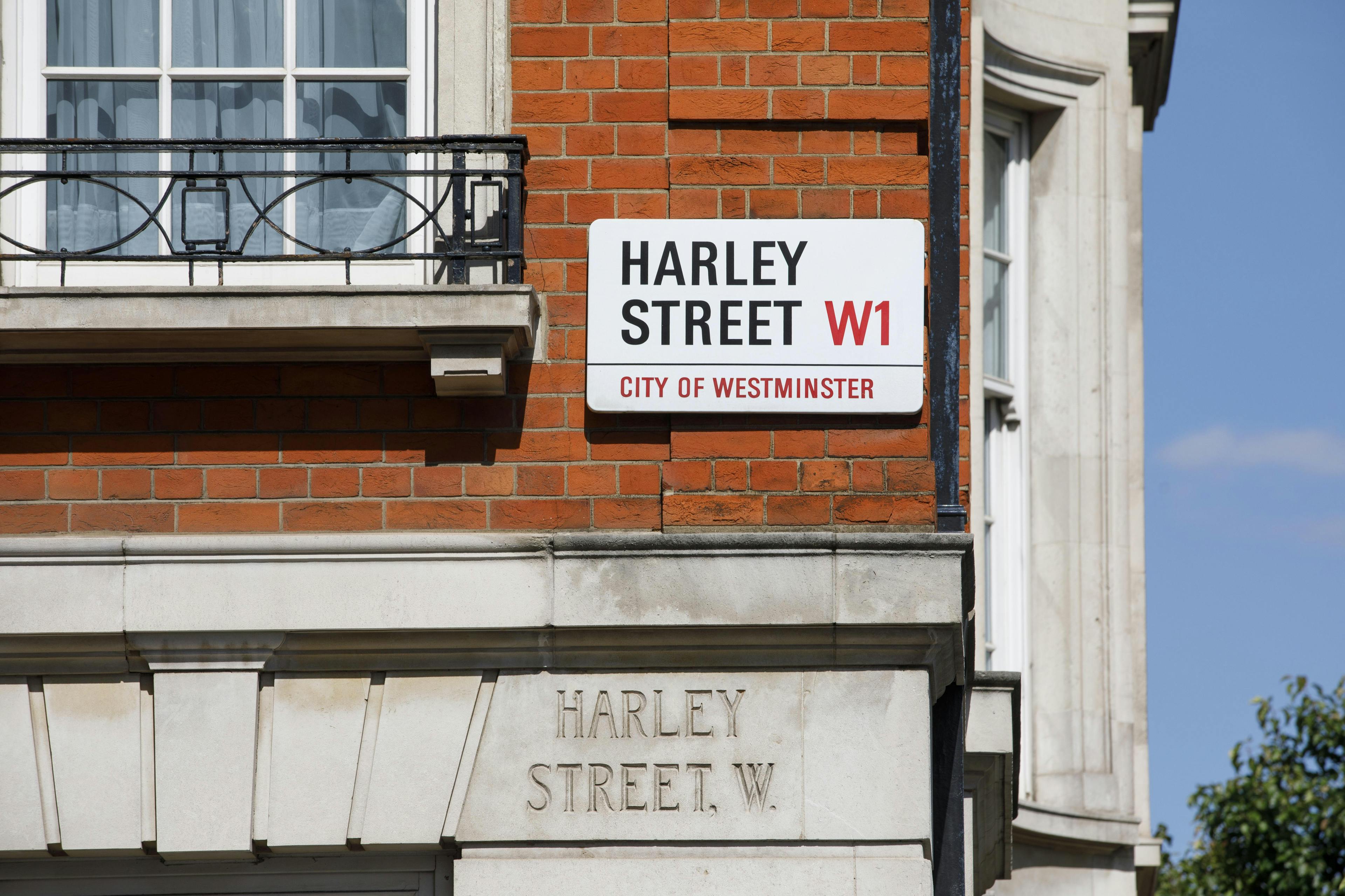 The Harley Street Clinic Sign